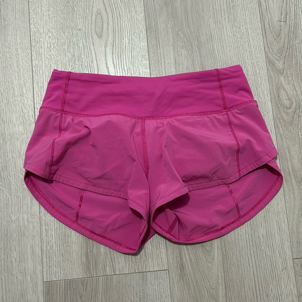 Speed up Low-Rise Lined Short 2.5” Size 0 in color Sonic Pink